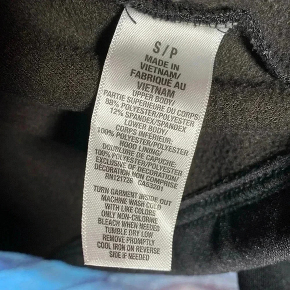 Aeropostale Jacket Zip Small Quarter Two-Tone Red Black Reflective Activewear - Picture 7 of 8